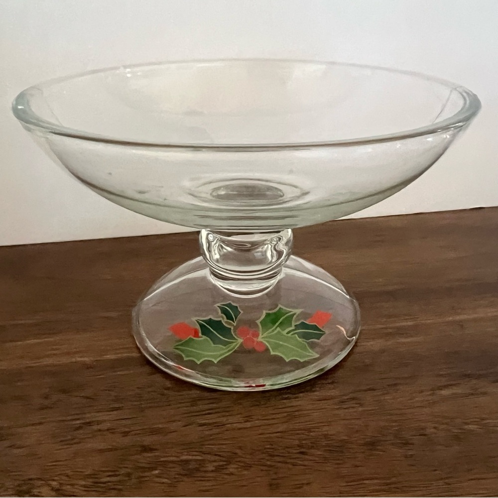 Avon 1981 Holly Berry Compote Glass Bowl Holiday Hostess Collection WITH BOX